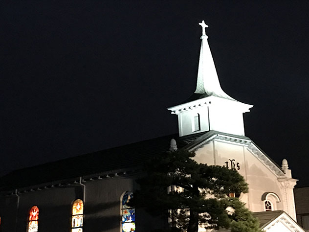 夜のカトリック弘前教会