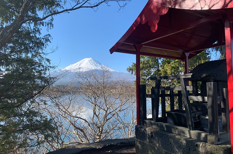 産屋ヶ崎から望む富士山